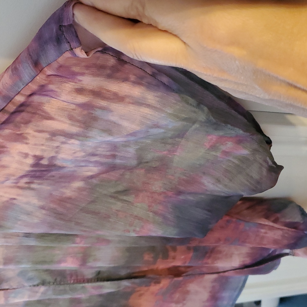 Democracy Side Tie Elbow Sleeve Tie Dye Top - Picture 4 of 12
